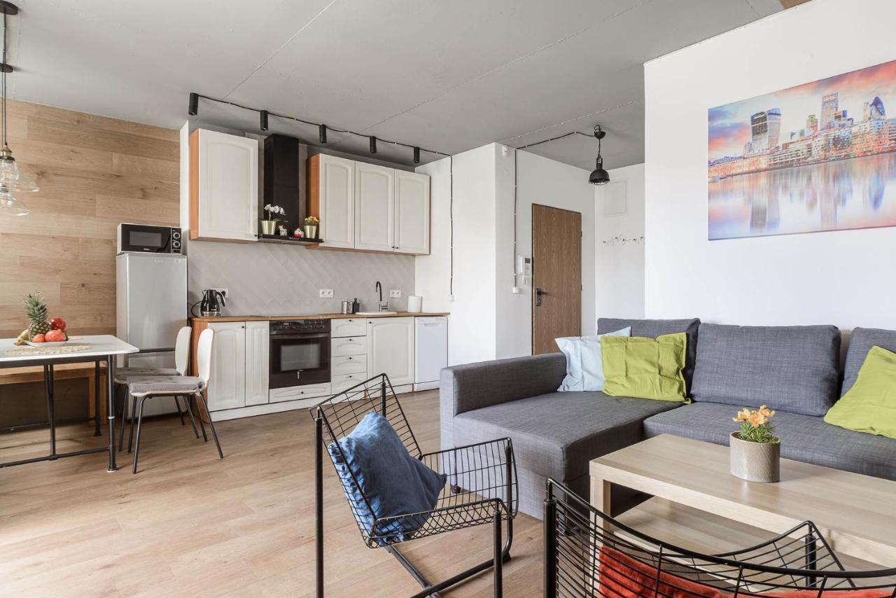 Stylish Apartment In The City Center Of Warszawa Exteriör bild