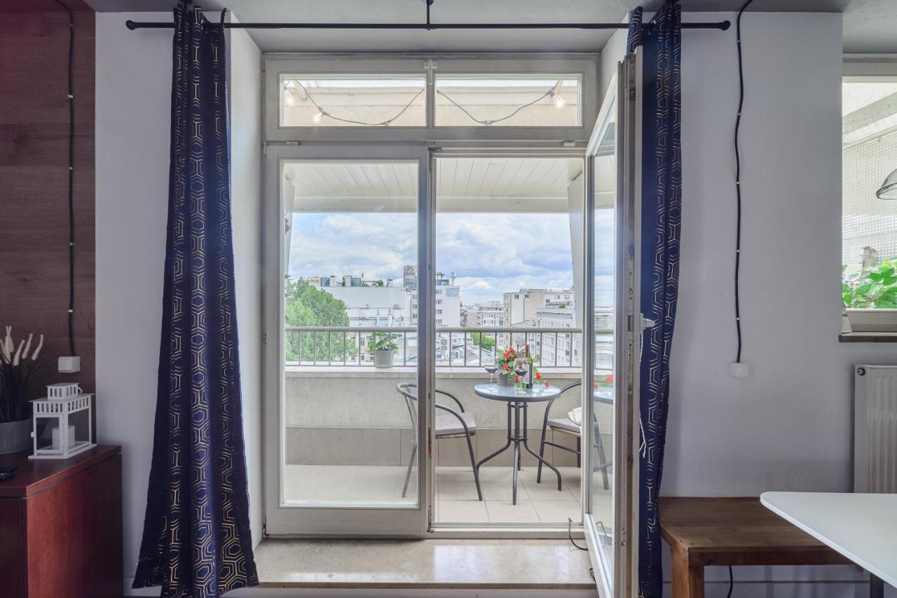 Stylish Apartment In The City Center Of Warszawa Exteriör bild